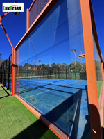 Nuevo Estadio Profesional de Pádel para Exteriores, Diseño Panorámico de Vidrio Completo, Estructura de Acero Resistente a la Corrosión, Canchas de Pádel Comerciales para Clubes
