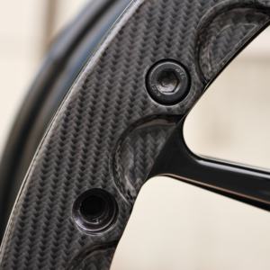 Nouveau HTOR 18 20 pouces roues Beadlock enveloppées de fibre de carbone 5X112 5X114.3 multi-rayons noir brillant forgé Fit R8 pour GT-R - Product Image 6