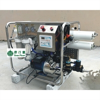 Équipement de dessalement solaire de l'eau de mer avec réservoir sous pression et osmose inverse PLC, capacité de 50-250 LPH, productivité de 5000 L/jour