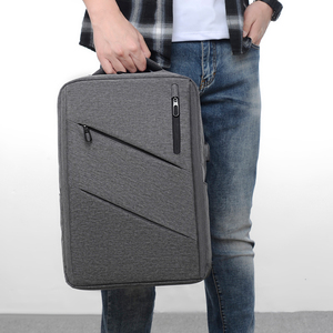 Emballage personnalisé de haute qualité Sac pour ordinateur portable durable Sac de style de vie moderne à fermeture éclair pour tablettes et ordinateurs portables Fabriqué au Vietnam - Product Image 2