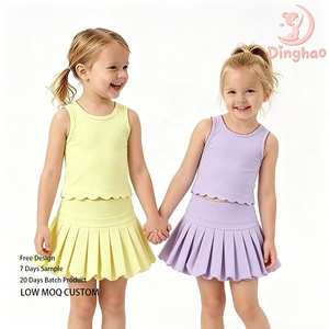 DH ODM Ensemble de sport deux pièces pour filles, couleur crème, avec jupe-short athlétique <span class=keywords><strong>à</strong></span> bord ondulé et short intégré, style crop, pour enfants, vêtements de performance pastel - Product Image 1