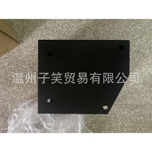Coffre-fort central en métal rectangulaire à fixation murale avec serrure à combinaison pour derrière les portes ou sur les murs - Product Image 4