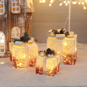 Juego de Cajas de Regalo Navideñas Bai Yang, 3 Piezas, Decoración Roja y Blanca Envuelta en Hilo de Seda para Decoraciones Navideñas - Product Image 2