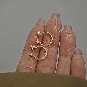 Orecchini Sylvia in Oro Rosa con Diamanti Taglio Brillante Rotondo Colore G Diamanti Naturali Stile Classico per Uso Quotidiano Femminile - Product Image 5