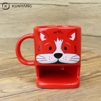 Vente en gros Tasse à biscuits créative Tasse à café en céramique personnalisée avec animal cartoon avec porte-biscuits