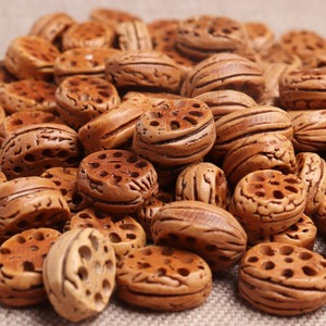 Cuentas de madera de durazno con patrón grabado en relieve para pulseras y accesorios DIY - Product Image 3