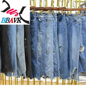 Jeans d'été de haute qualité pour femmes, vêtements d'occasion du Guangdong en balles, qualité propre, prix compétitif - Product Image 2