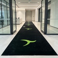 Tapis de course personnalisé imprimé pour l'extérieur, en polyester non tissé, antidérapant, pour la ligne d'arrivée de marathon, triathlon et événements sportifs
