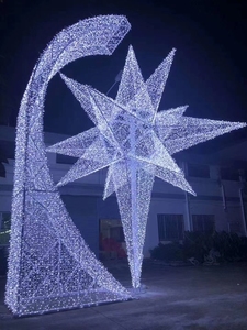 Sculpture lumineuse LED extérieure en forme d'étoile filante pour projet paysager de vacances - Product Image 1