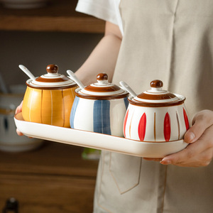 Ensemble de pots à épices en céramique multicolores portables haut de gamme avec couvercle, capacité de 330 ml, design contemporain pour la cuisine à domicile - Product Image 6
