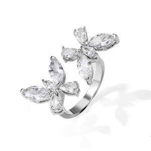 RAKOL RP2158 Circón Blanco Mariposa 2021 Anillo Ajustable Chapado en Oro Real Joyería - Product Image 1