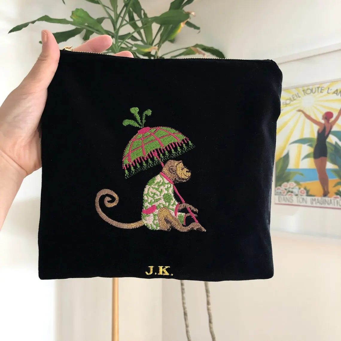 卸売カスタムロゴトラベルベルベット刺Embroideryポーチジッパーバッグ