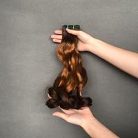Meilleure qualité Double Drawn Bouncy Wave Bundles de cheveux vierges du Vietnam T4/30/4 Couleur