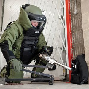 Combinaison tactique industrielle durable Vêtement thermique intégral Tissu ignifuge Équipement utilitaire pour travaux sur le terrain dangereux - Product Image 6