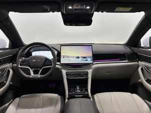 Oferta Especial: BYD Song Plus Híbrido Enchufable 2024 Usado, SUV con Volante a la Izquierda, 160 km de Bajo Consumo, Eficiente en Combustible, Exportación, Vehículo Eléctrico de Segunda Mano - Product Image 5