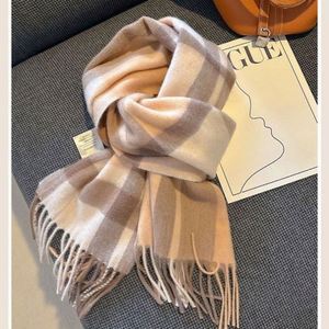 Nuevo Pañuelo de Lana Pura Australiana, Estilo Británico Vintage, Chal Cálido para Mujer, en Stock - Product Image 5