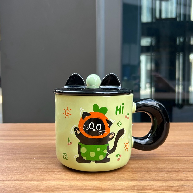 Cuchara de bola con tapa de taza verde