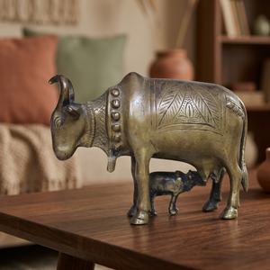 Handmade Brass Antique Bronze Cow 4.7 X 6.7 Inches Cast Animal Statue Rustproof Home Decoration - Product Image 3