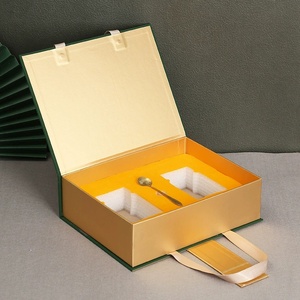 Luxury Honey Gift <b>Box</b> with <b>Glass</b> Jar, Custom Logo, Premium Handle Design - Product Image 4