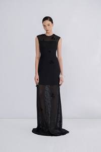 ANT BLANCA Vestidos de mujer sin mangas Cuello redondo Clio Encaje Emb Vestido largo Cremallera trasera Mejor ropa al por mayor Hecho en Vietnam - Product Image 4