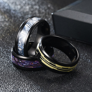 Vendita all'ingrosso in acciaio inox metallo <span class=keywords><strong>Rock</strong></span> <span class=keywords><strong>Band</strong></span> da uomo anelli Bohemia gioielli in metallo nero arcobaleno guscio di nozze anello da dito coppia - Product Image 3
