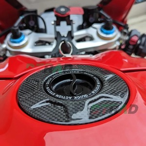 Tapa de Tanque de Combustible de Fibra de Carbono de Liberación Rápida para Motocicleta <span class=keywords><strong>DUCATI</strong></span> MULTISTRADA 950 <span class=keywords><strong>1200</strong></span> 1260 V2 <span class=keywords><strong>V4</strong></span> PIKES PEAK 2010-2026, Accesorios - Product Image 2
