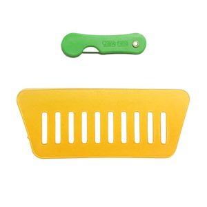 Chang Feng Plastic <b>Scraper</b> Mini <b>Knife</b> Household Cutting Tool Handheld Assisted Cutting Accessory - Product Image 1