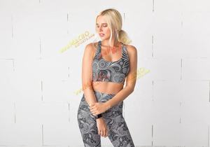 Leggings de fitness et de yoga extensibles à taille haute pour femme avec logo personnalisé-Pantalon de yoga à la demande - Product Image 4
