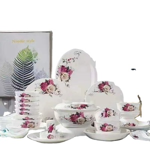 Fabricant de gros en porcelaine 56PCS nouveau design service de vaisselle en porcelaine fine pour 6 personnes avec assiettes de luxe à fleurs décalcomanies - Product Image 1