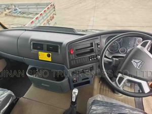 Camiones Tractores Howo 6x4 NUEVOS Sinotruk con Volante a la Derecha para <span class=keywords><strong>Transporte</strong></span> <span class=keywords><strong>de</strong></span> Larga Distancia, 400 HP, Cabeza Tractora para Remolque - Product Image 6