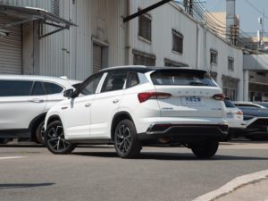<span class=keywords><strong>Skoda</strong></span> <span class=keywords><strong>KAMIQ</strong></span> GT SUV con Tetto Panoramico, Versione Spazio-Espandibile, Auto a Benzina - Product Image 5
