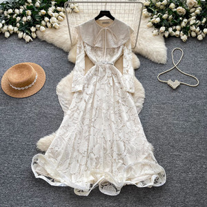 La nouvelle robe en dentelle pour femmes pr<span class=keywords><strong>é</strong></span>sente des manches longues, une taille haute, des lacets et une taille cintr<span class=keywords><strong>é</strong></span>e. C'est une robe <span class=keywords><strong>é</strong></span>l<span class=keywords><strong>é</strong></span>gante à coupe trapèze - Product Image 1