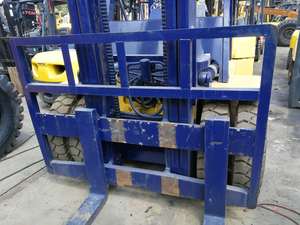 Buona condizione usato <span class=keywords><strong>8</strong></span> <span class=keywords><strong>Ton</strong></span> <span class=keywords><strong>Komatsu</strong></span> FD80 carrello elevatore Diesel a basso prezzo - Product Image 3
