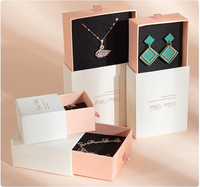 Emballage de boîte à dessin en carton avec logo personnalisé pour bijoux boîte à tiroir coulissant avec éponge noire pour emballage de bijoux