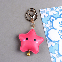 Porte-clés en cuir PU avec pendentif étoile à motif mignon et clochette, durable et écologique, pour la décoration de sacs et vêtements, étoile à cinq branches