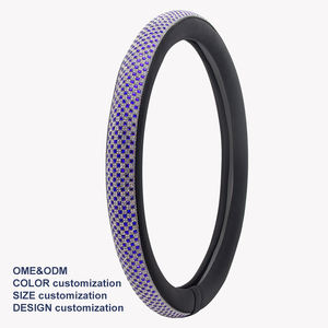 Funda de <span class=keywords><strong>Volante</strong></span> de Cuero Brillante de Cobertura Total <span class=keywords><strong>con</strong></span> 3 Radios y Base Antideslizante para Mayor Seguridad y Estilo al Conducir - Product Image 4