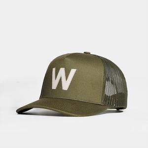 Gorra Trucker de Algodón Personalizada con Bordado de Fieltro, 5 Paneles, Estructurada, con Malla en la Parte Trasera - Product Image 2