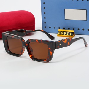 <span class=keywords><strong>Gafas</strong></span> de Sol Cuadradas Pequeñas Retro Unisex UV400 con Marco de PC, <span class=keywords><strong>Gafas</strong></span> de Sol Clásicas para Viajes al Aire Libre, Conducir, Uso Diario, Dropshipping - Product Image 4