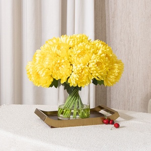 Nouvel Arrivage – Fleurs Artificielles en Soie Chrysanthème <span class=keywords><strong>Jaune</strong></span> Faites à la Main sur Mesure avec Vase en Verre pour Décoration Intérieure – Achat en Gros - Product Image 3