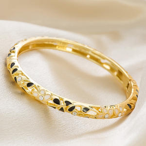 Yeni Renkli Elmas Açık Oyuklu Lüks Şık Kadın Bakır Zincir Bileklik. Retro Geleneksel Hediye - Product Image 4