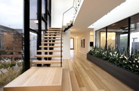 Escalier droit en acier robuste sur mesure, avec marches en bois en option, revêtement poudré, garde-corps, certifié CE, pour loft, villa, duplex, grenier, maison