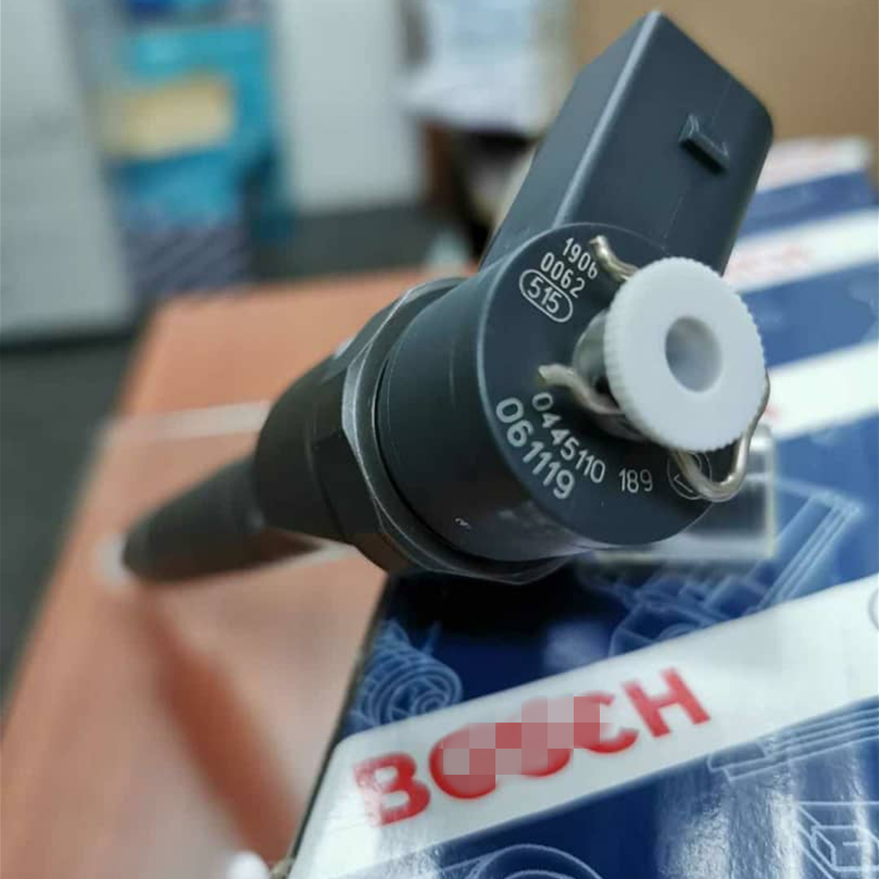 common rail injector 0445110190 0445110189 for Mercedes-Benz Sprinter injector 0445110190 A6110701487 A6110701687 05080300AA