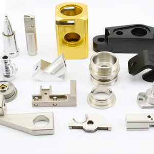 Pièces en alliage d'aluminium usinées avec précision sur mesure, fabrication en série, usinage CNC, tournage, service d'électroérosion à fil - Product Image 3
