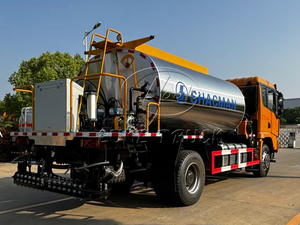 Camion distributeur d'asphalte SHACMAN 10m3 avec réservoir en acier inoxydable, camion pulvérisateur de bitume chauffant pour la construction de routes en asphalte - Product Image 4