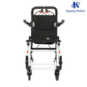 5.5kg耐荷重100kg超軽量ポータブル折りたたみ式高齢者手動車椅子手で走行スクーター - Product Image 5