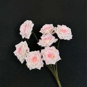 زهور صناعية، باقة من 7 رؤوس، ورود حريرية بلون الكابتشينو، زهور صناعية لتزيين جدار الزفاف على شكل شلال، معبأة في صندوق - Product Image 4