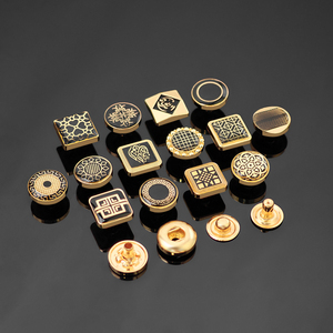 Kunshuo mô hình tùy chỉnh logo thobe cho nam giới ưa thích kim loại Snap Nút cho quần áo nút vuông nhà máy hợp kim kẽm thương hiệu Arab - Product Image 2