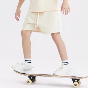 Oem Sweat unisexe en coton éponge français imprimé bouffant Vêtements pour enfants Vêtements d'été vierges pour garçons en vrac Vêtements personnalisés en gros Shorts pour enfants - Product Image 3