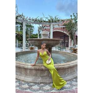 Robe de soirée longue en crochet vert avec détail au dos, taille empire, taille XL, pour les occasions formelles, les soirées, les mariées - Product Image 5