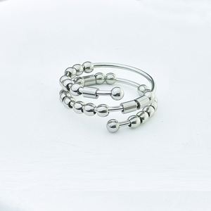 Anillo giratorio de acero inoxidable con cuentas y bola giratoria esmerilada, ajustable, para aliviar la ansiedad, modelo I Am Enough Layers - Product Image 3